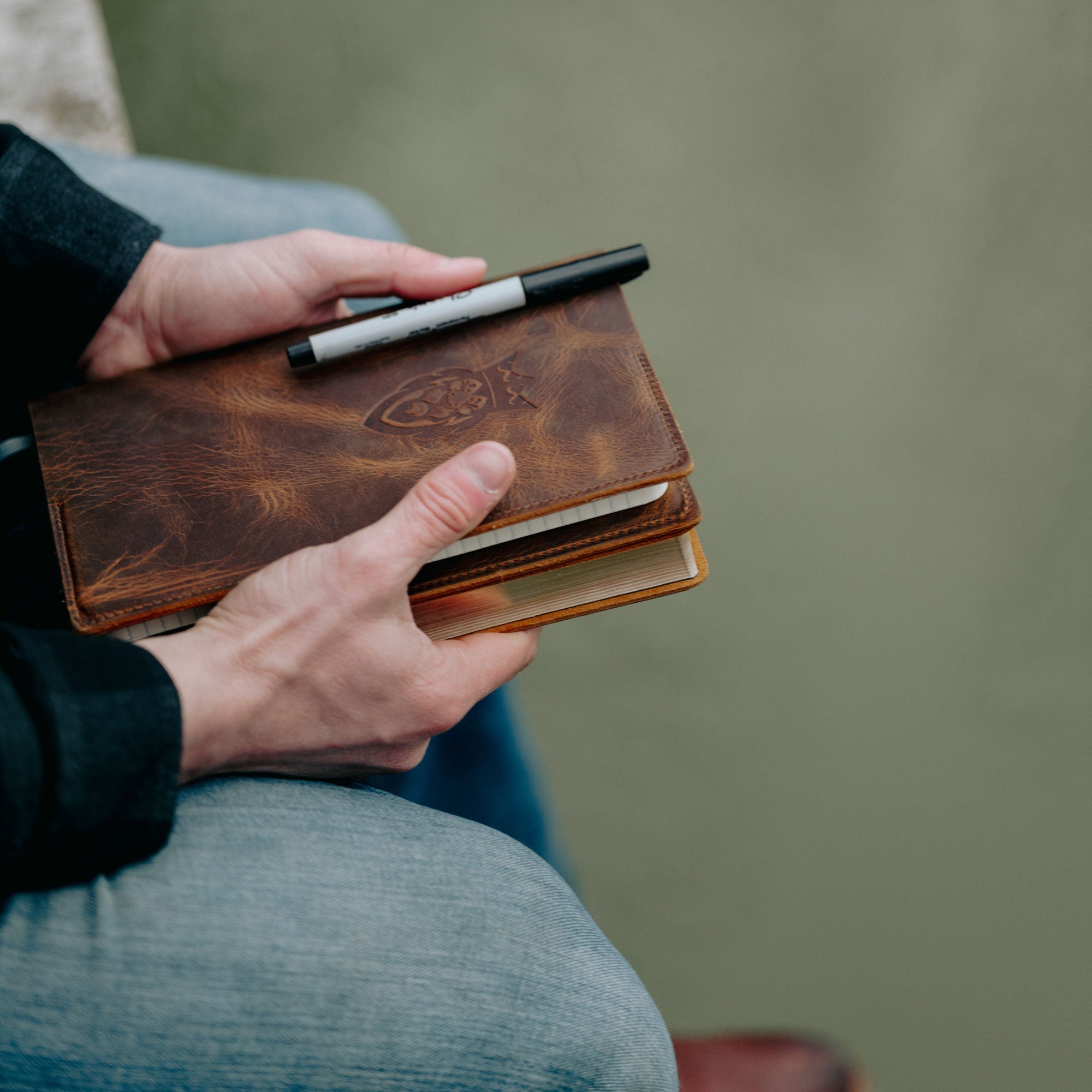 DBG Bible/Journal Set Old Soul Tobacco DBG Bible/Journal Set Old Soul Tobacco - ESV - Dangerous But Good