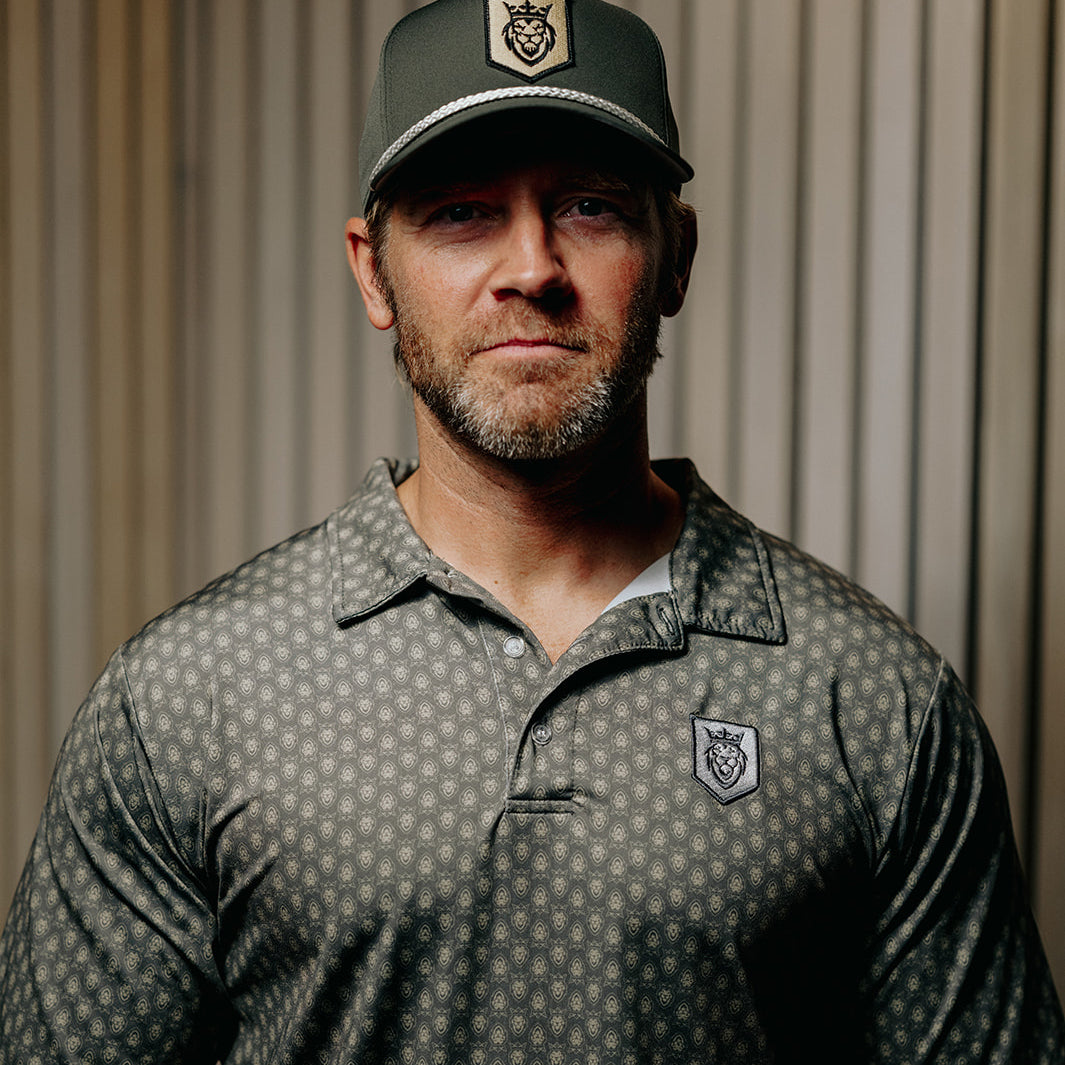 Lion Shield Pattern Polo – Premium Dry-Fit Performance Polo for Men